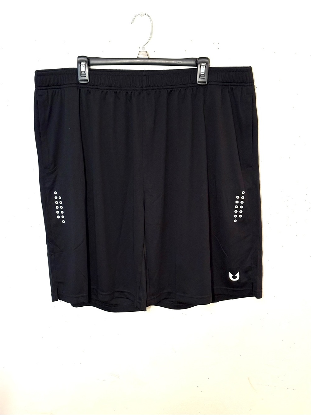Northyard Men's Black Athletic Shorts with Reflective Detail. Size 2XL. NWT.